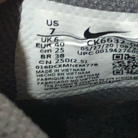 Nike Kobe Mamba Fury Basketball shoes like new - Picture 10 of 10